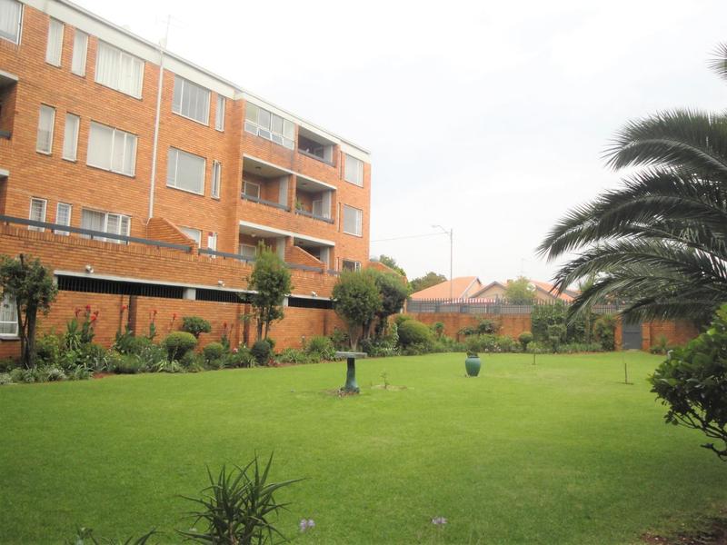1 Bedroom Property for Sale in Malvern East Gauteng