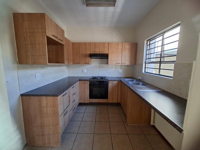 To Let 2 Bedroom Property for Rent in Noordheuwel Gauteng