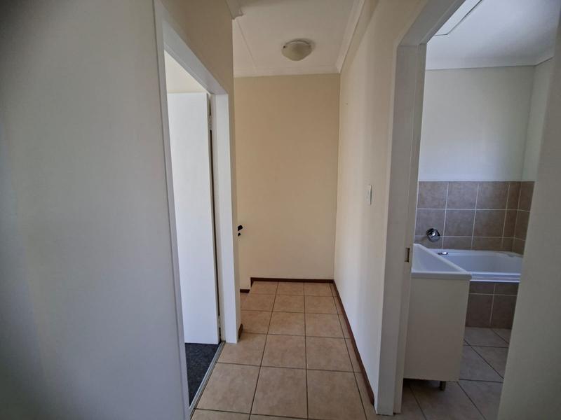 To Let 2 Bedroom Property for Rent in Noordheuwel Gauteng