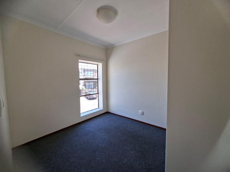 To Let 2 Bedroom Property for Rent in Noordheuwel Gauteng