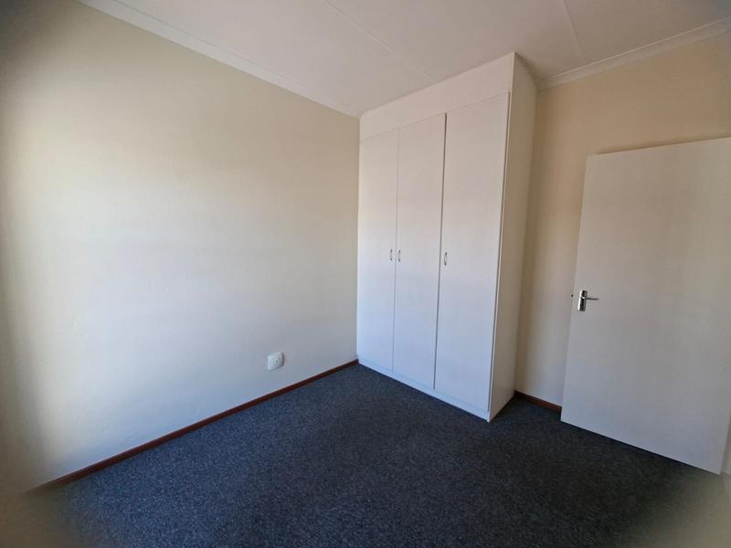 To Let 2 Bedroom Property for Rent in Noordheuwel Gauteng