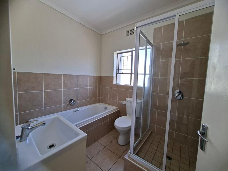 To Let 2 Bedroom Property for Rent in Noordheuwel Gauteng