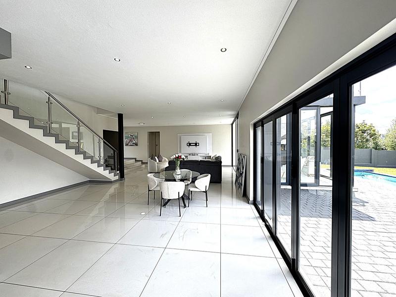 To Let 5 Bedroom Property for Rent in Midstream Ridge Gauteng