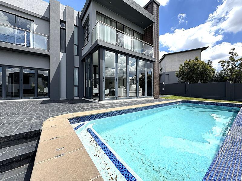 To Let 5 Bedroom Property for Rent in Midstream Ridge Gauteng