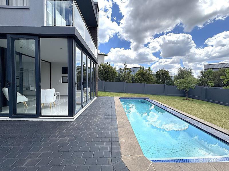 To Let 5 Bedroom Property for Rent in Midstream Ridge Gauteng