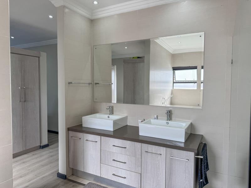 4 Bedroom Property for Sale in Midlands Estate Gauteng
