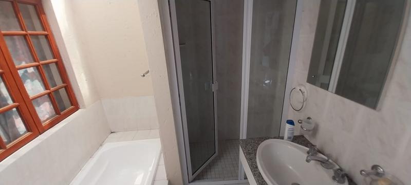 4 Bedroom Property for Sale in Kensington Gauteng