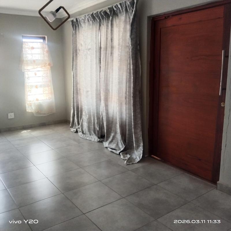 2 Bedroom Property for Sale in Mamelodi Gauteng