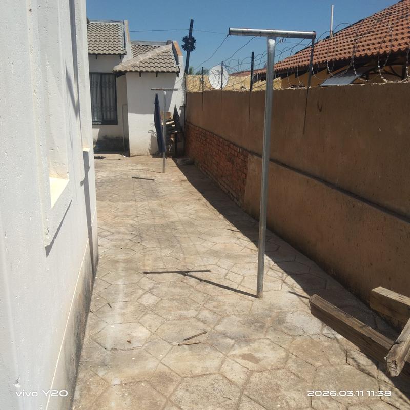 2 Bedroom Property for Sale in Mamelodi Gauteng