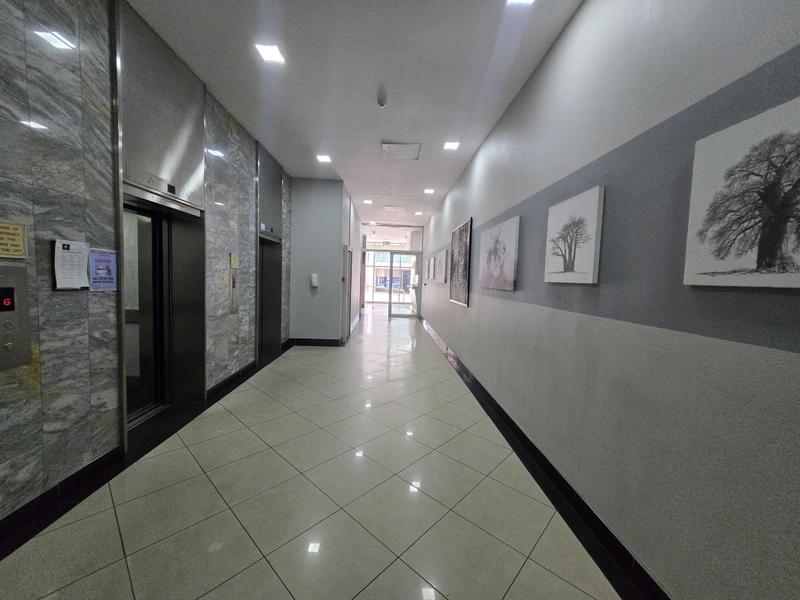 To Let 1 Bedroom Property for Rent in Marshalltown Gauteng