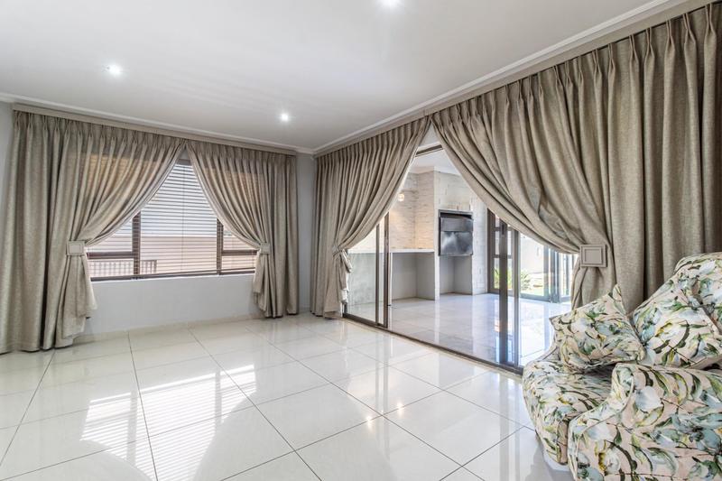 3 Bedroom Property for Sale in Willowbrook Gauteng