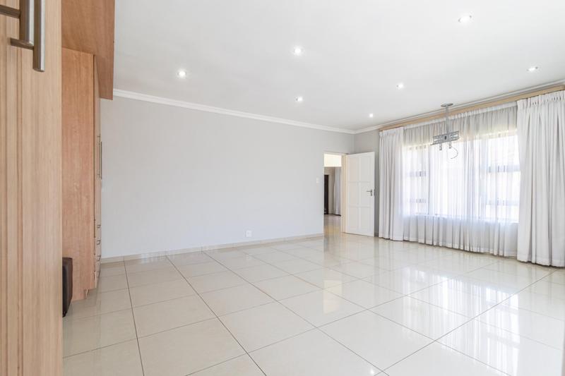 3 Bedroom Property for Sale in Willowbrook Gauteng
