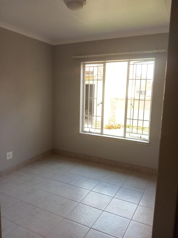 3 Bedroom Property for Sale in Petersfield Gauteng