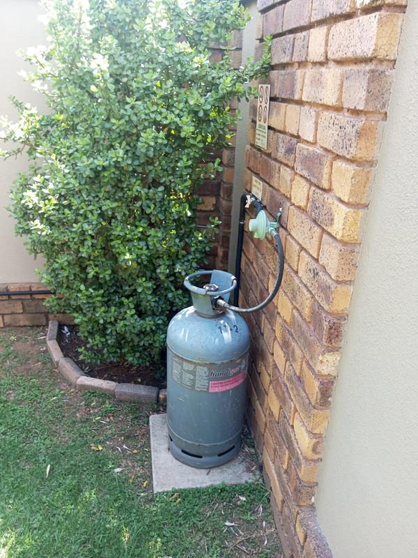 3 Bedroom Property for Sale in Petersfield Gauteng