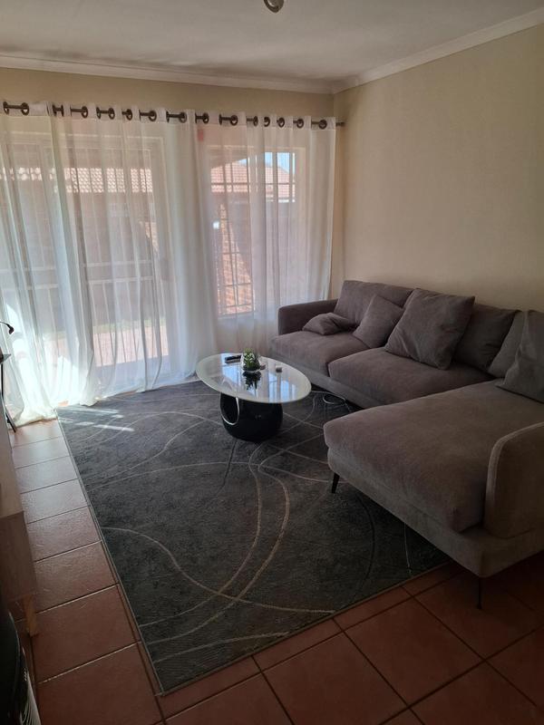 To Let 2 Bedroom Property for Rent in Meyerspark Gauteng