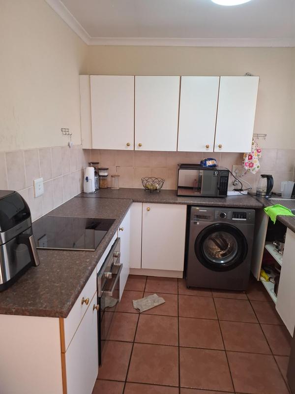 To Let 2 Bedroom Property for Rent in Meyerspark Gauteng