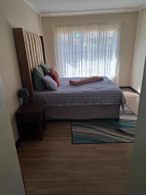 To Let 2 Bedroom Property for Rent in Meyerspark Gauteng