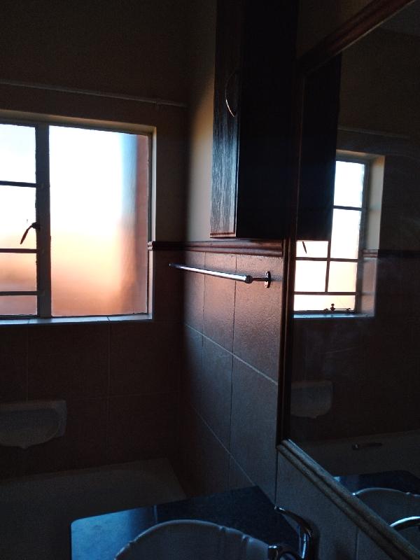 To Let 2 Bedroom Property for Rent in Mooikloof Ridge Gauteng