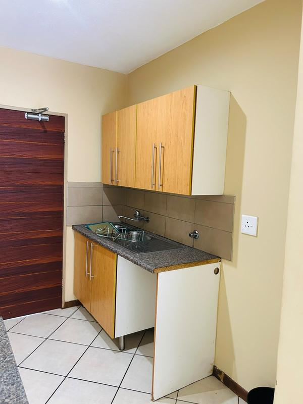 2 Bedroom Property for Sale in Noordwyk Gauteng