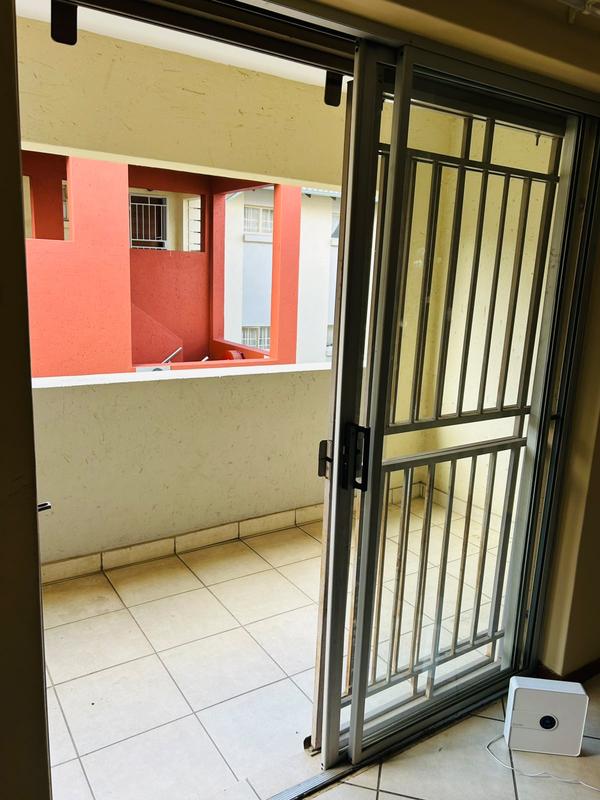 2 Bedroom Property for Sale in Noordwyk Gauteng