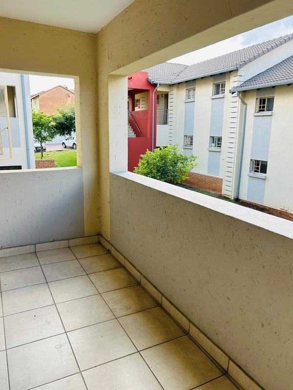 2 Bedroom Property for Sale in Noordwyk Gauteng