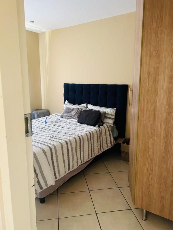 2 Bedroom Property for Sale in Noordwyk Gauteng
