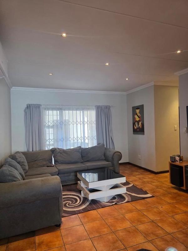 3 Bedroom Property for Sale in Magalieskruin Gauteng