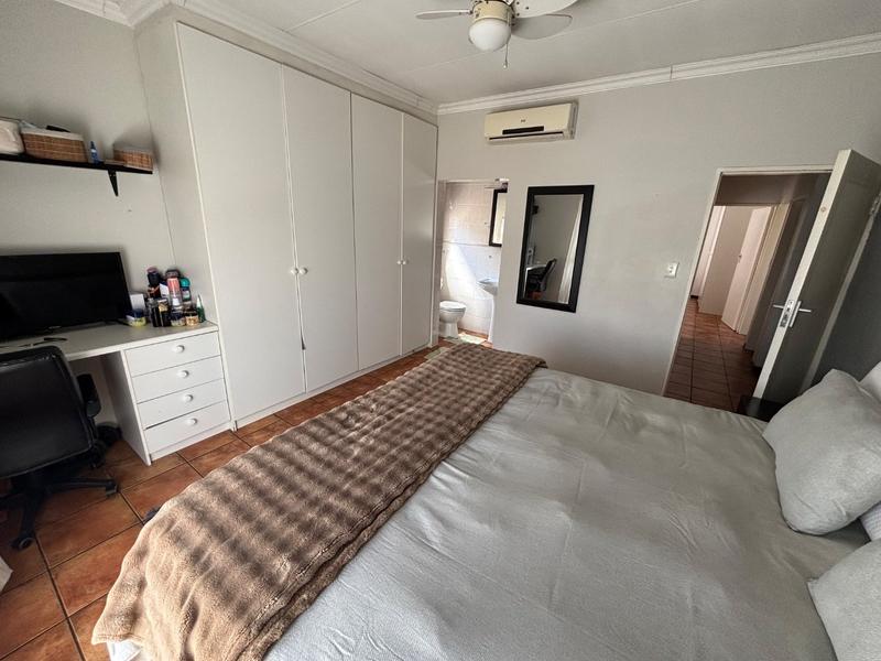 3 Bedroom Property for Sale in Magalieskruin Gauteng