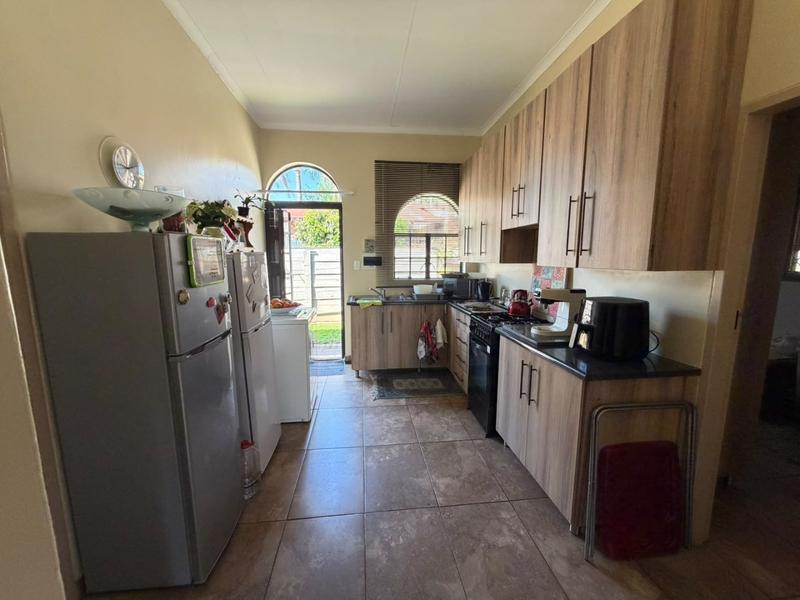 11 Bedroom Property for Sale in Wolmer Gauteng