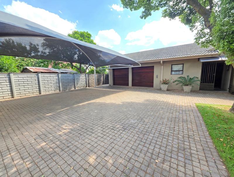 4 Bedroom Property for Sale in Golf Park Gauteng