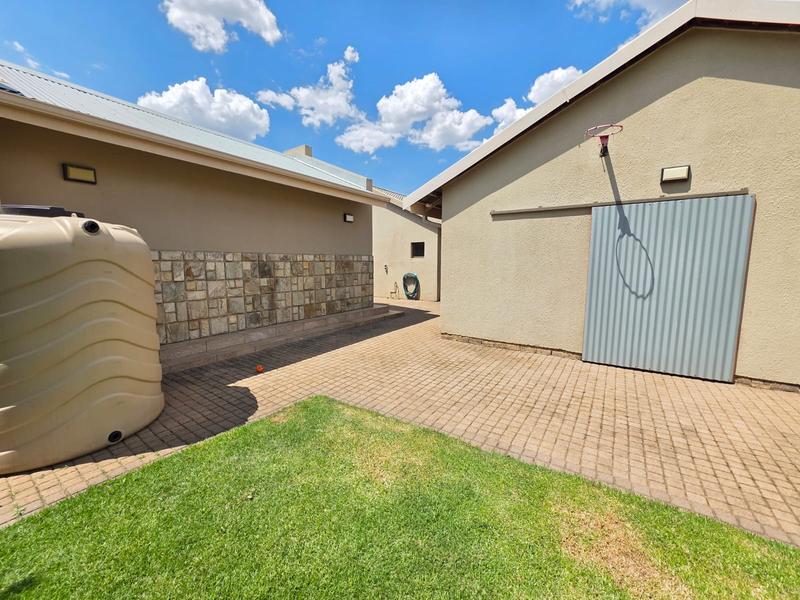 4 Bedroom Property for Sale in Golf Park Gauteng