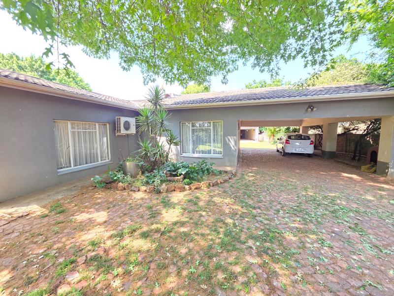 6 Bedroom Property for Sale in Meyerton Central Gauteng