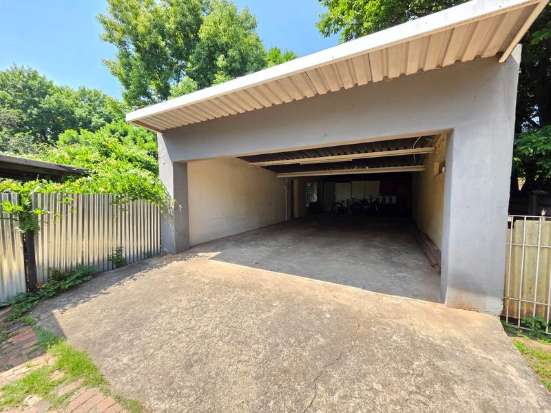 6 Bedroom Property for Sale in Meyerton Central Gauteng