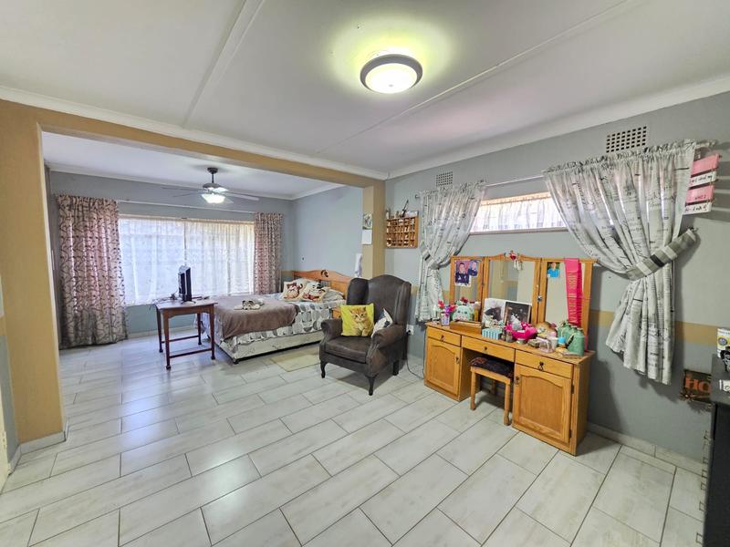 6 Bedroom Property for Sale in Meyerton Central Gauteng