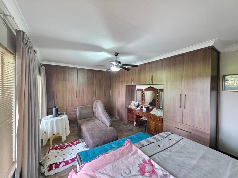 6 Bedroom Property for Sale in Meyerton Central Gauteng