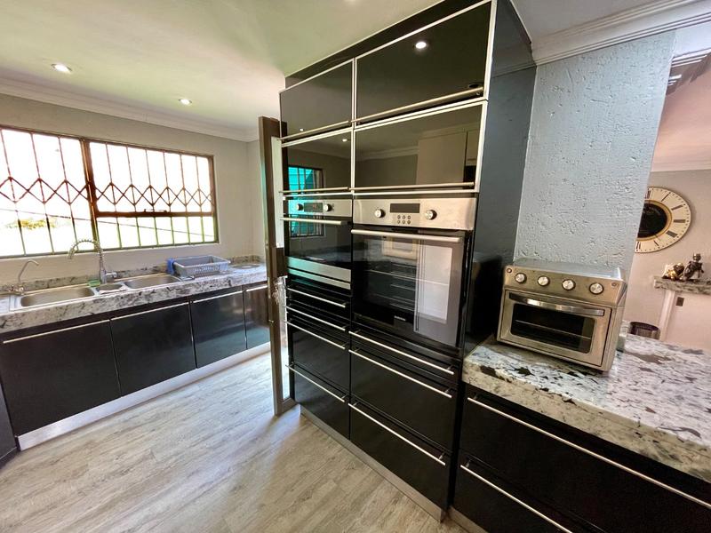 5 Bedroom Property for Sale in Noordheuwel Gauteng