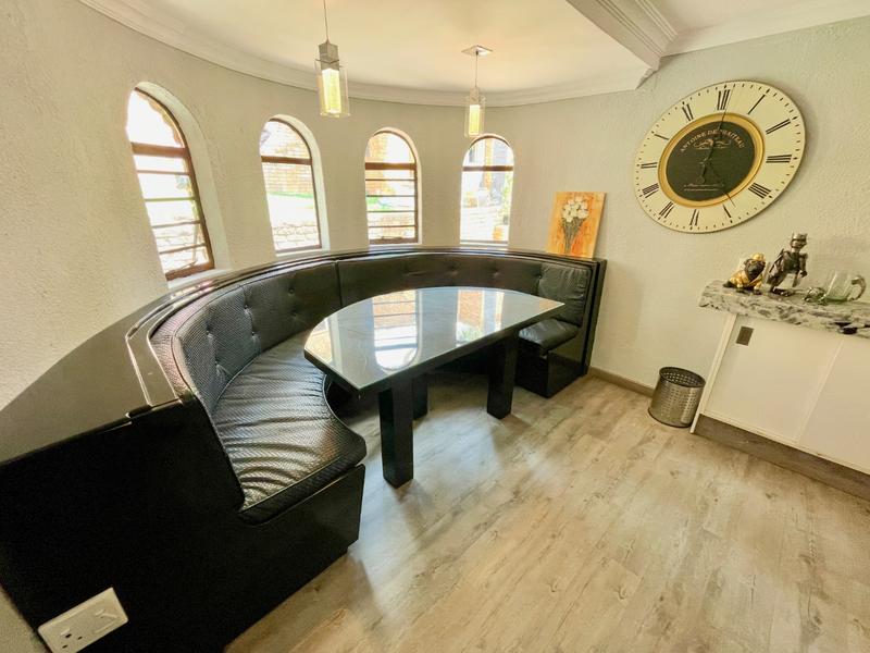 5 Bedroom Property for Sale in Noordheuwel Gauteng