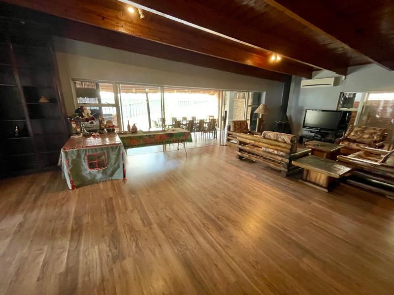 5 Bedroom Property for Sale in Noordheuwel Gauteng