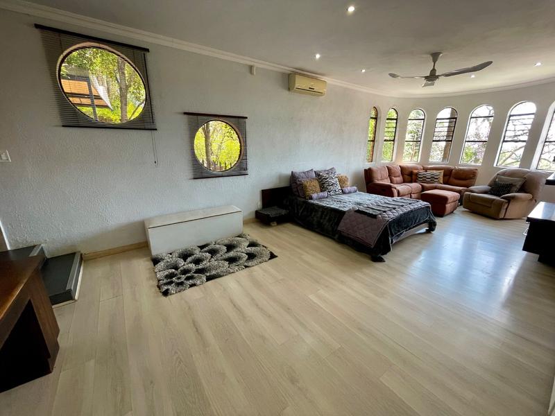 5 Bedroom Property for Sale in Noordheuwel Gauteng
