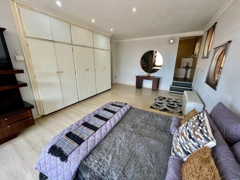 5 Bedroom Property for Sale in Noordheuwel Gauteng