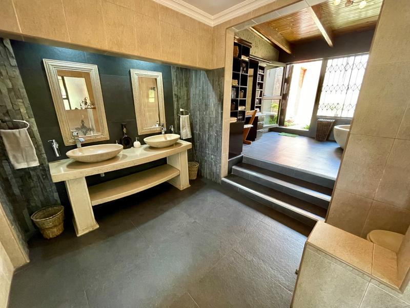 5 Bedroom Property for Sale in Noordheuwel Gauteng