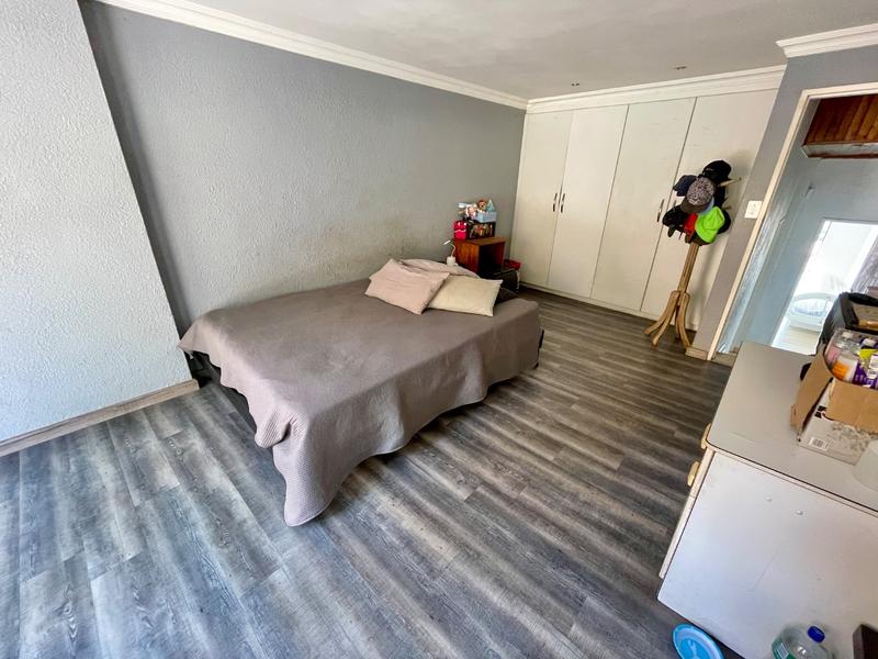 5 Bedroom Property for Sale in Noordheuwel Gauteng