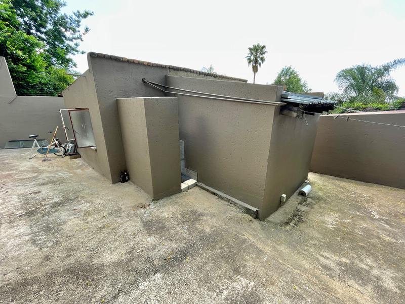5 Bedroom Property for Sale in Noordheuwel Gauteng