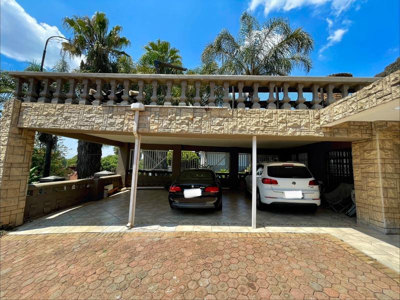 5 Bedroom Property for Sale in Noordheuwel Gauteng