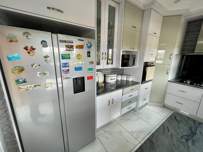 5 Bedroom Property for Sale in Rangeview Gauteng