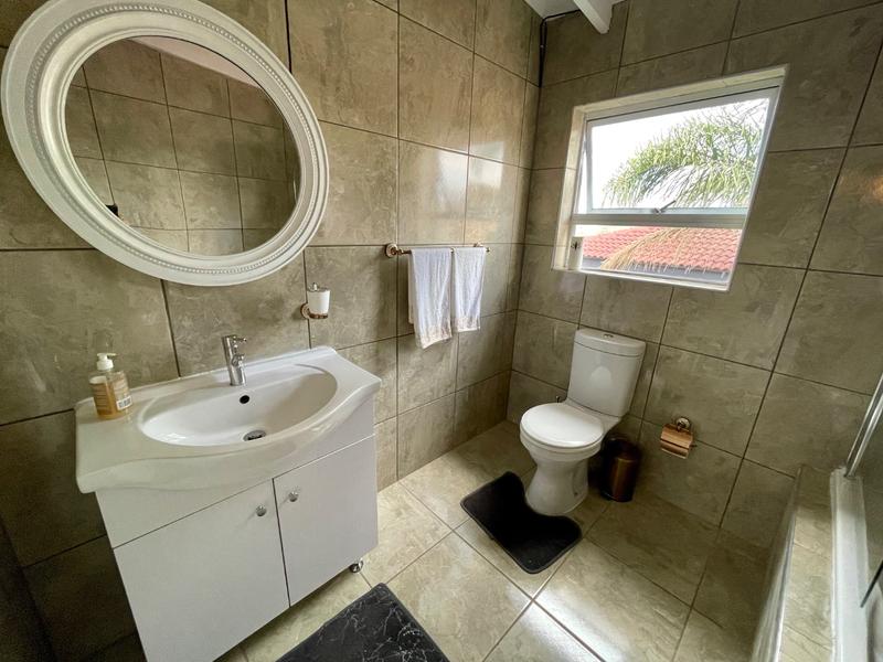 5 Bedroom Property for Sale in Rangeview Gauteng