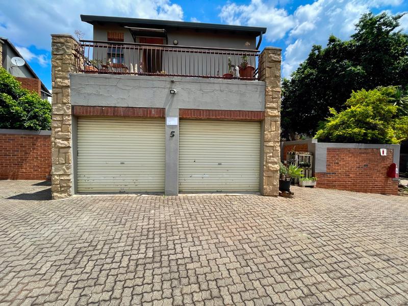 3 Bedroom Property for Sale in Sugar Bush Estate Gauteng