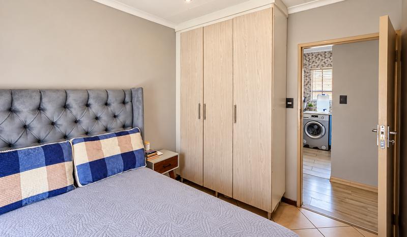2 Bedroom Property for Sale in Monavoni Gauteng