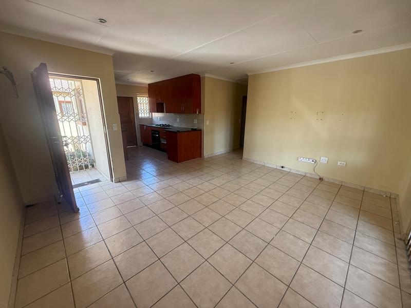 2 Bedroom Property for Sale in The Reeds Gauteng