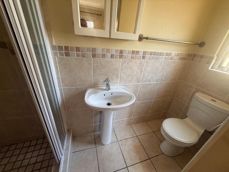 2 Bedroom Property for Sale in The Reeds Gauteng
